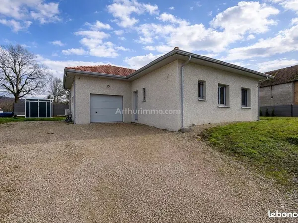 Maison 2 pièces 77 m² 