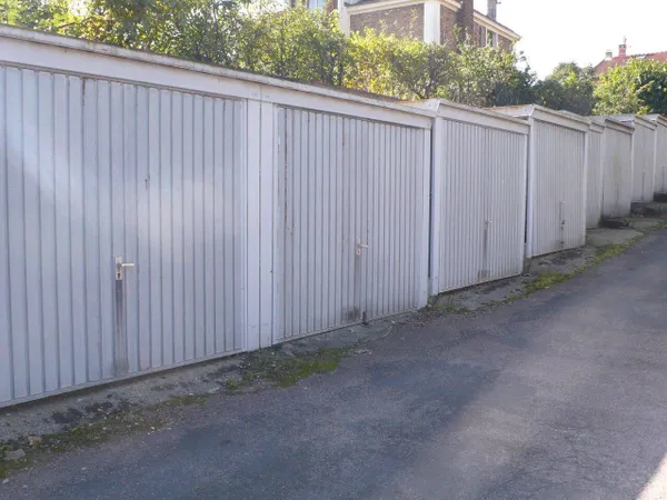 Parking 11 m² 