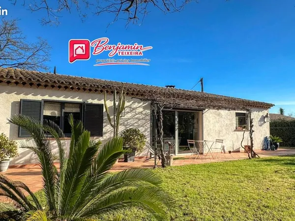 Villa 6 pièces 145 m² 