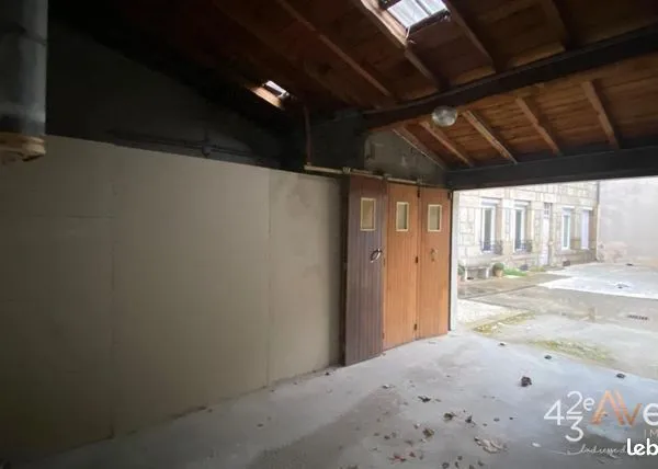 Parking - Garage Location Saint-Étienne   70€
