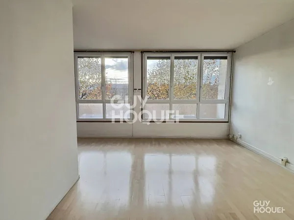 Studio 1 pièce 27 m² 