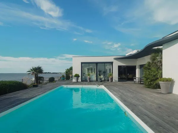 Villa 6 pièces 162 m² 