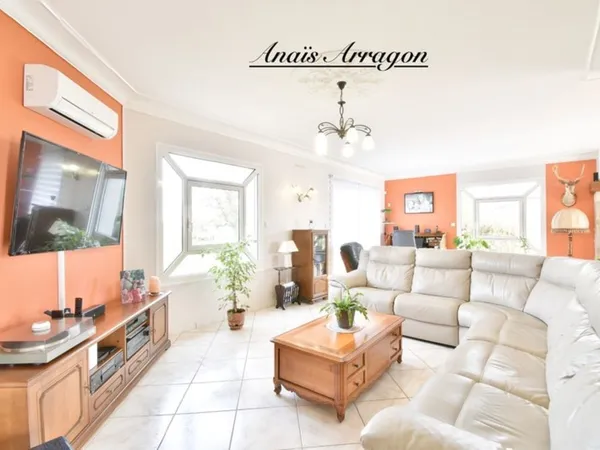 Maison de plain pied à SAINTE LIVRADE SUR LOT (47) 
