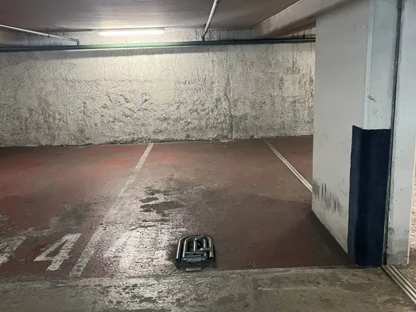 Parking 10 m² 