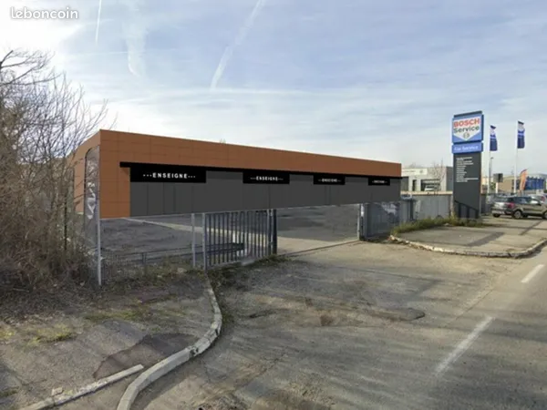 Local bureaux 370 m² 
