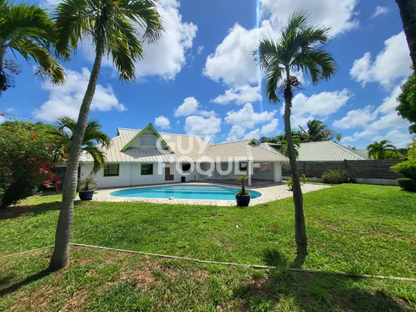 Maison Kourou 5 pièce(s) 143 m2 