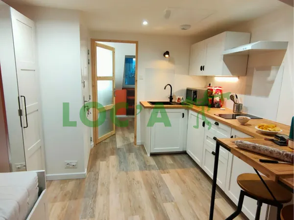 Appartement 1 pièce 14 m² 