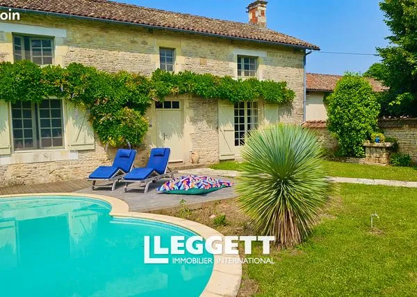 Maison 8 pièces 205 m² 