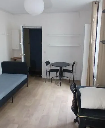 Paris 15ème - Studio calme et lumineux, très bien situé, 19 m2 