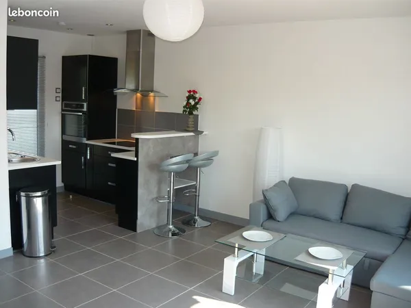Maison meublée avec 2 chambres dans résidence avec piscine 