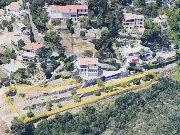 Terrain d'Exception avec Vue Mer Panoramique à Èze, Côte d'Azur 