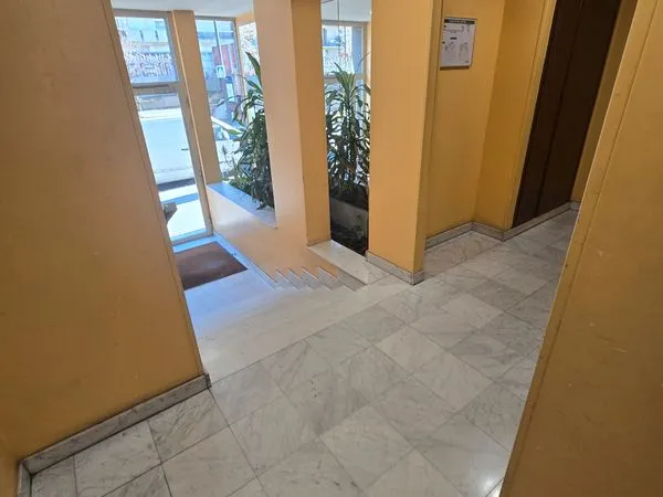 Appartement traversant Est / Ouest - 3 pièces avec ascenseur - Paris 12e 