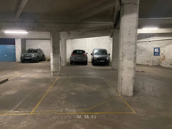 Parking 10 m² 