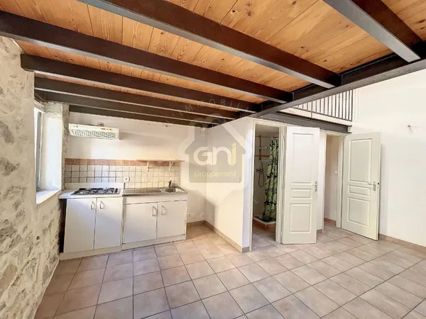 Studio 1 pièce 31 m² 