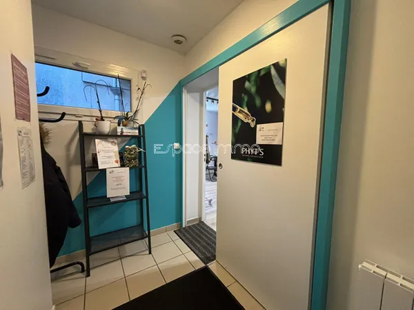 Local professionnel 41 m² 