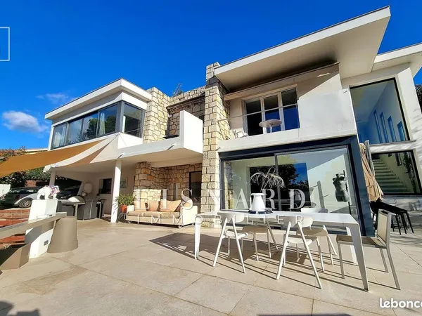 Villa 6 pièces 200 m² 