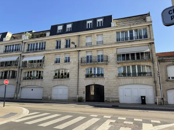 Bordeaux - St Seurin/Croix Blanche- Appartement T4 RARE 162 