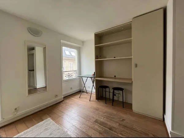Loue Appartement 15m², proximité des Champs-Elysées - Paris 8ème 