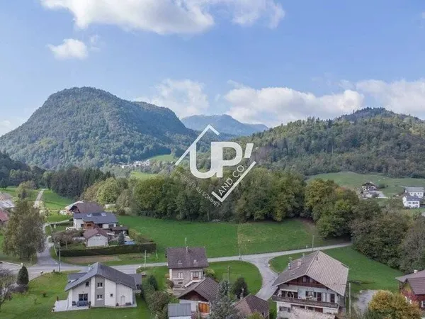 Maison 11 pièces 250 m² 