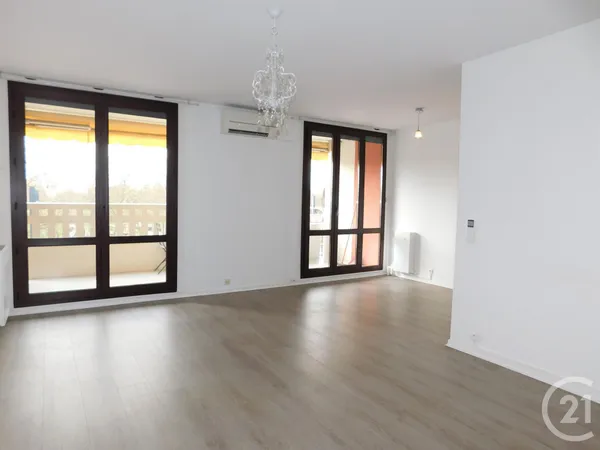 Appartement 4 pièces 82 m² 