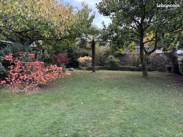 Maison 8 pièces 280 m² 
