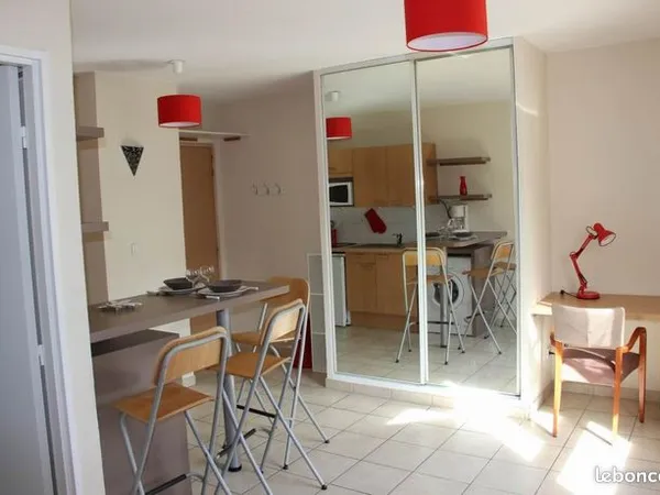 Studio 1 pièce 21 m² 
