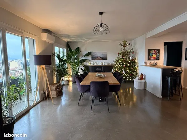 Appartement 97m2 grand Charran 