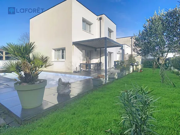 Maison 6 pièces 115 m² 