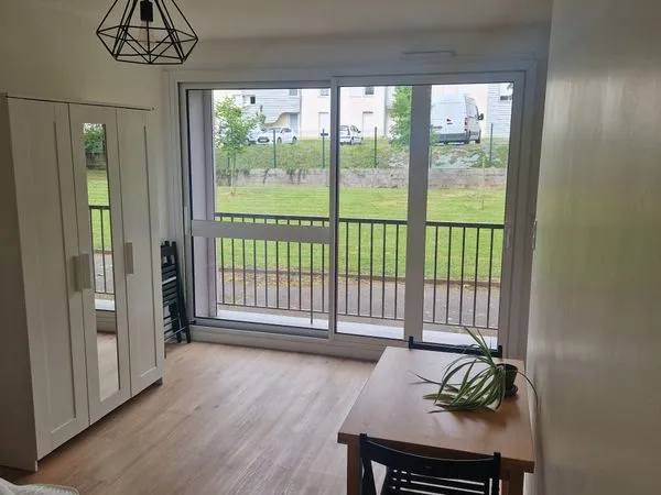 Loue studio refait à neuf 21m² - Joliot Curie 
