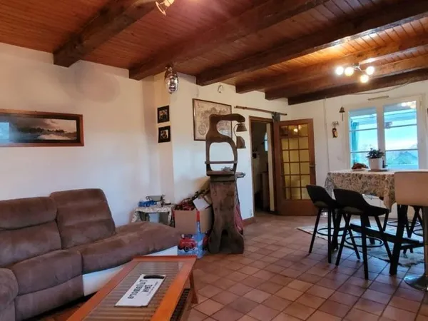 Propriété 7 pièces 162 m² 
