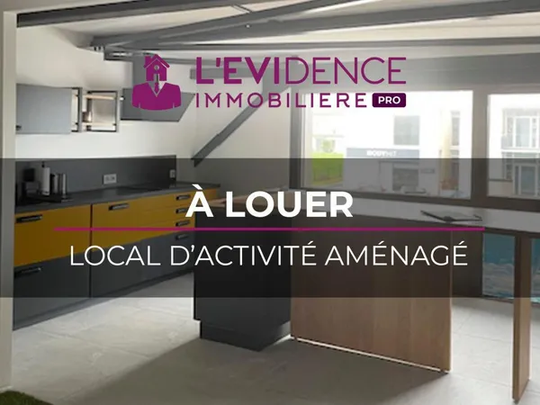 À Louer local de 169m2 avec showroom ,bureaux, stockage, tisanerie ouverte 