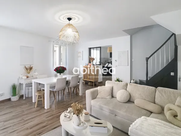 ANGOULEME Ensemble de 2 maisons rénovée 