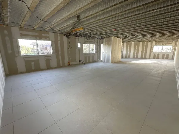 Bureaux 100 m² 
