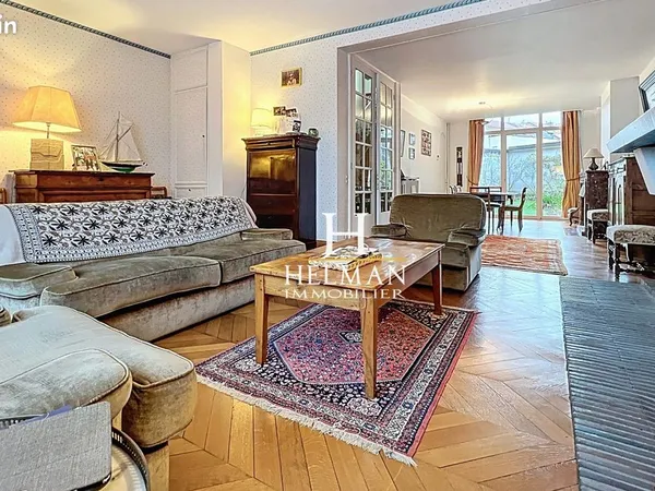 Maison 9 pièces 424 m² 