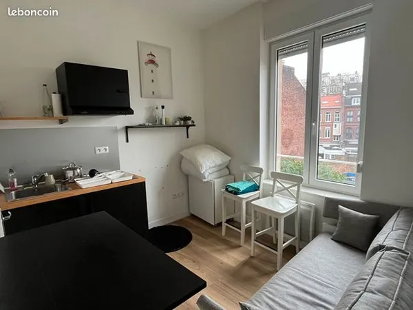 Appartement 1 pièce 14 m² 