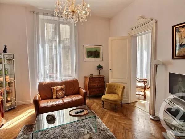 Appartement 3 pièces 75 m² 
