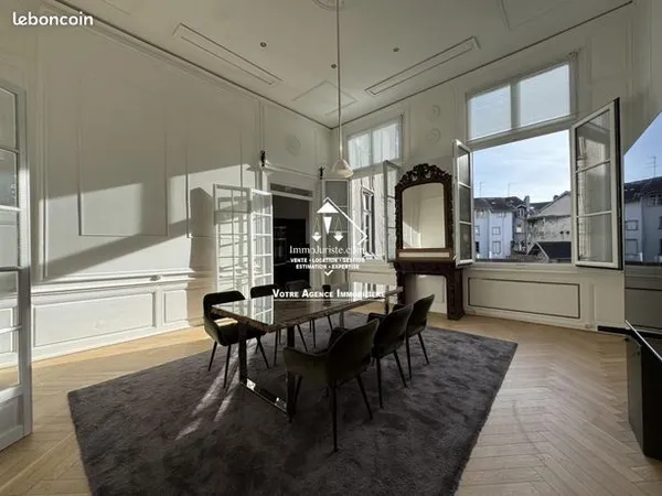 Appartement 3 pièces 126 m² 