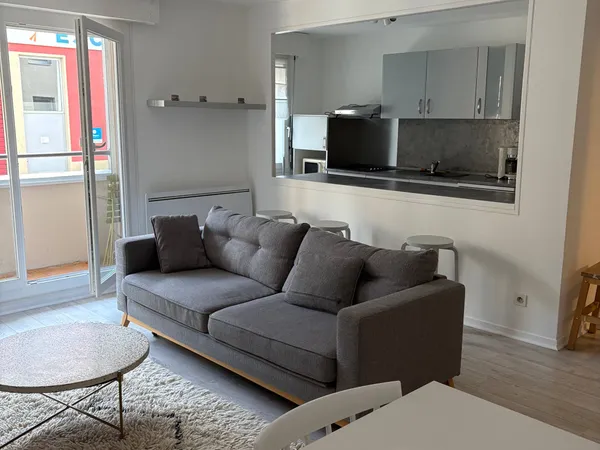 T3 meublé 67m² rénové - Quartier Wilson / République - Balcon + Box fermé 