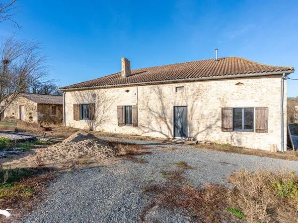 Maison en pierre 6 pièces 280 m² 