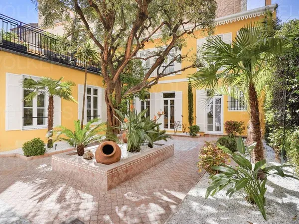 Villa 4 pièces 131 m² 