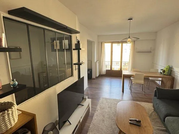 Location T2 Refait à neuf - Quartier Révolution 