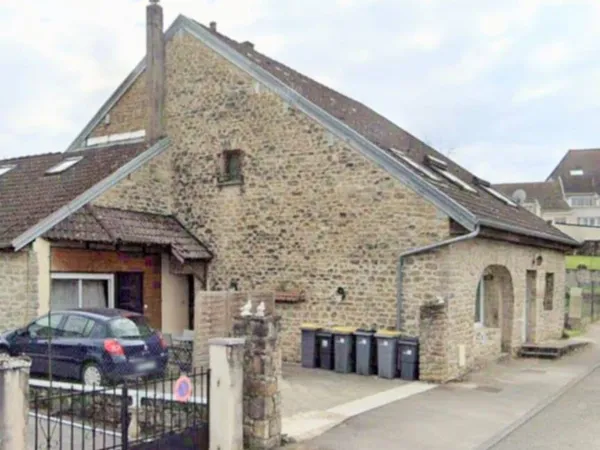Maison 10 pièces 330 m² 