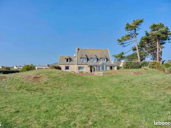 Maison 7 pièces 222 m² 