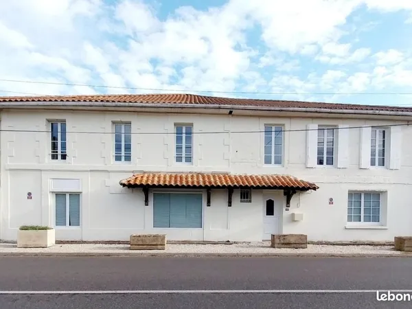 Maison 7 pièces 164 m² 