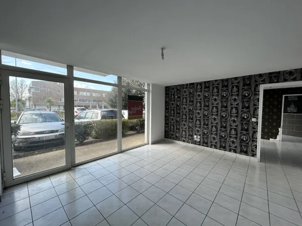 Local commercial 85 m² 
