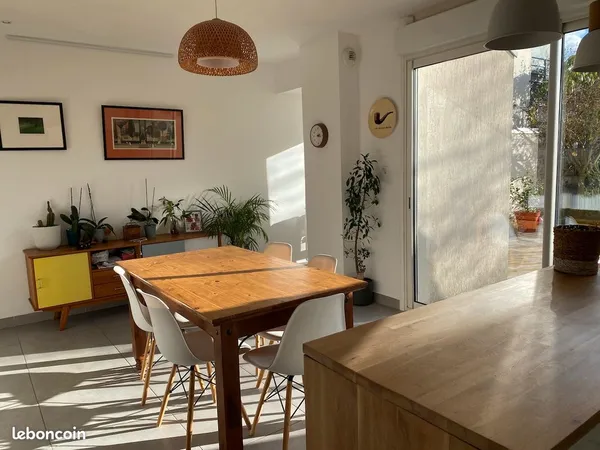 Maison T5 130 m2 avec jardin, quartier recherché de Melun 