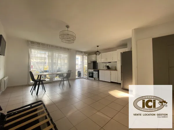 Jolie T3 de 69m² traversant 