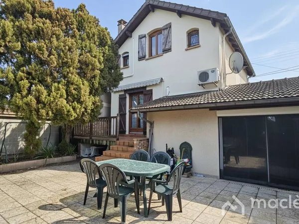 Maison 5 pièces 108 m² 