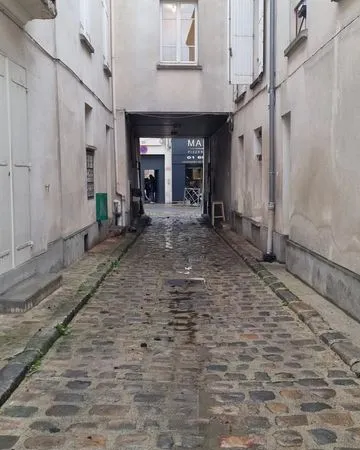 Studio 1 pièce 25 m² 
