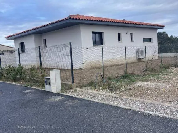 Maison de plain-pied 4 pièces 100 m² 